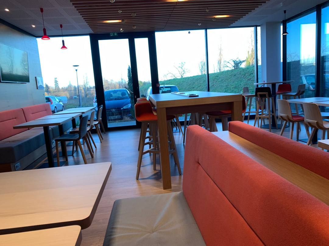 Holiday Inn Express Bordeaux Lormont主图