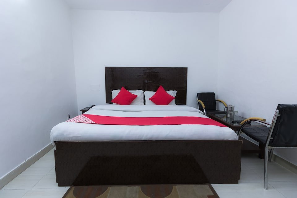 Royal Regency Resort Dalhousie主图