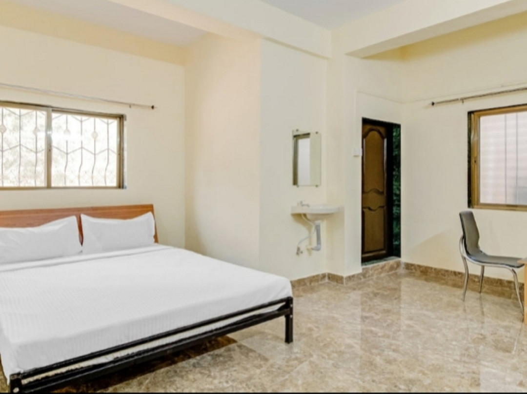 Karunj酒店住宿-Hotel Karla Hill