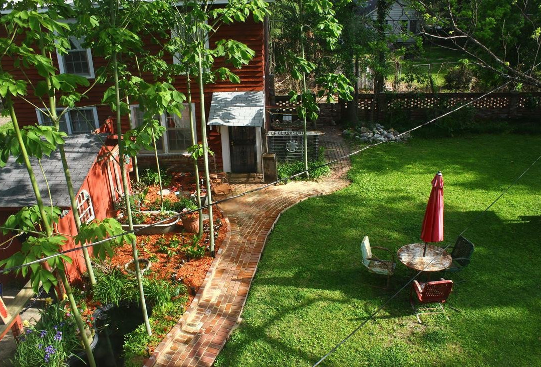 Clarksdale White House主图