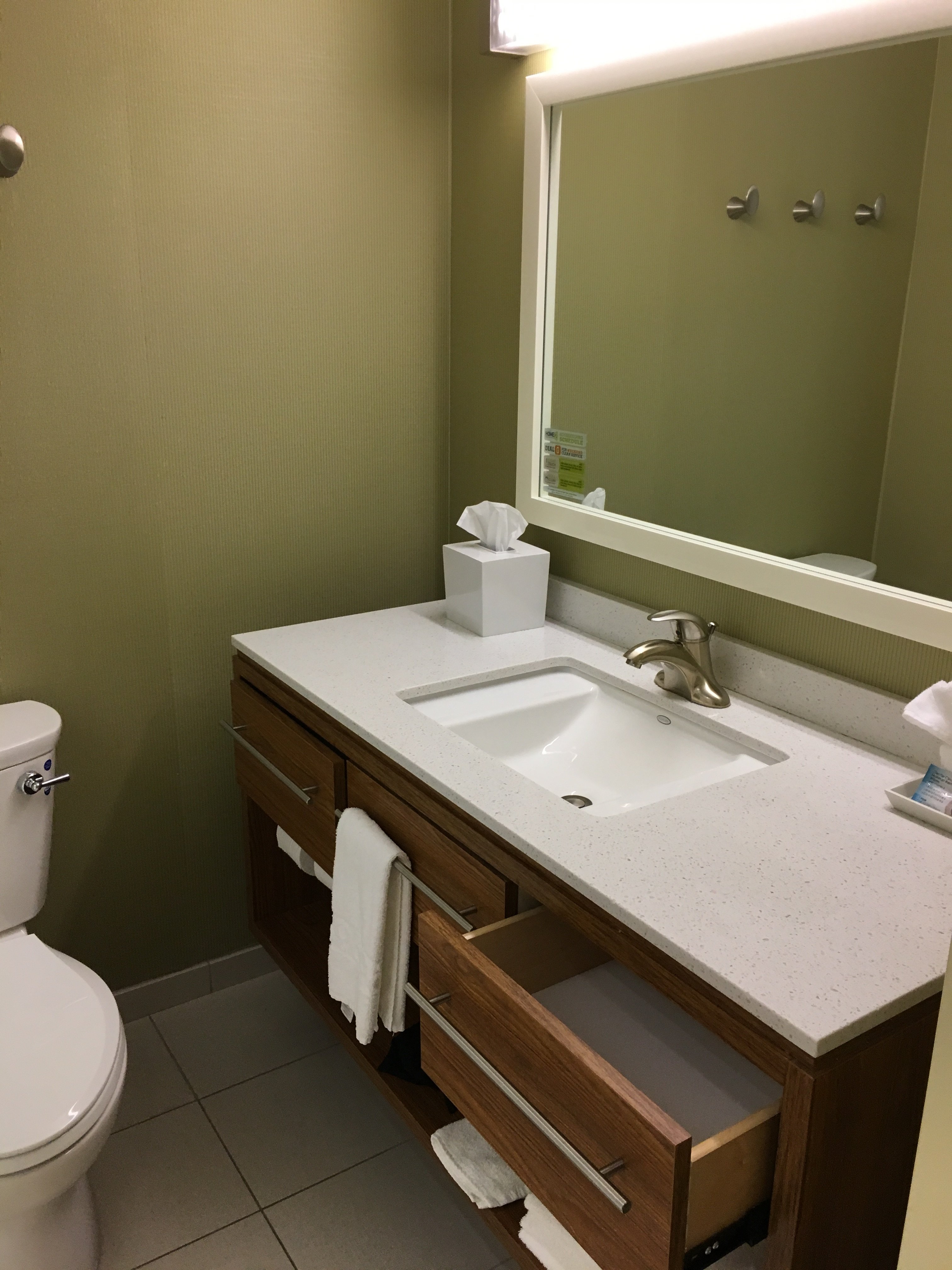 Home2 Suites by Hilton Saratoga Malta-浴室