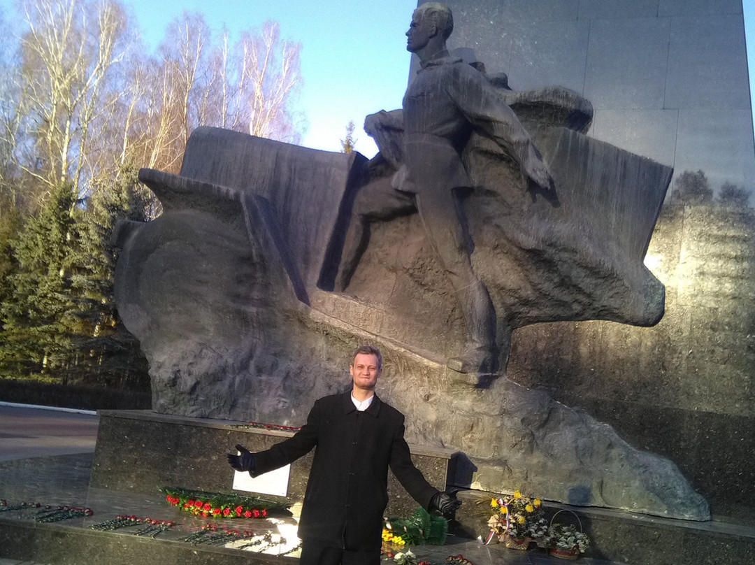 Monument to Soldiers-Drivers-Bryansk必去景点