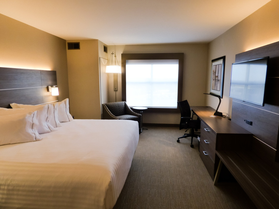 Holiday Inn Express & Suites Plymouth - Ann Arbor Area By IHG主图