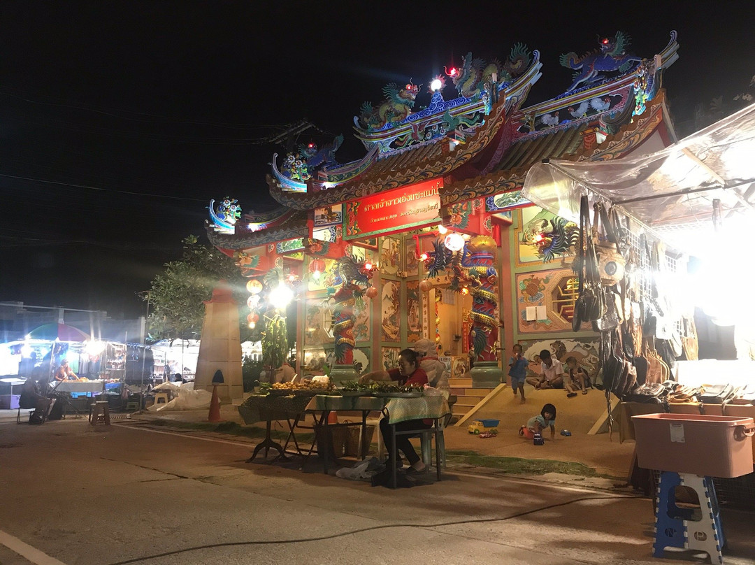 Maenam Walking Street-湄南必去景点