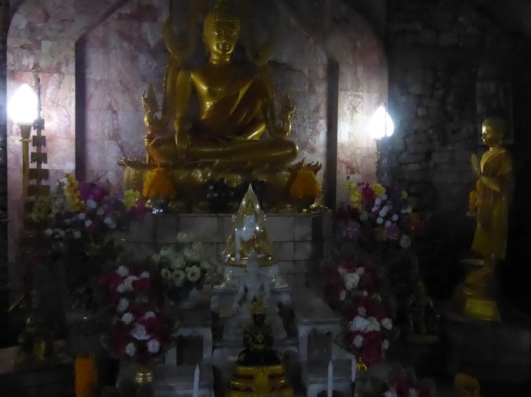 Wat Tham Sumano景点图片