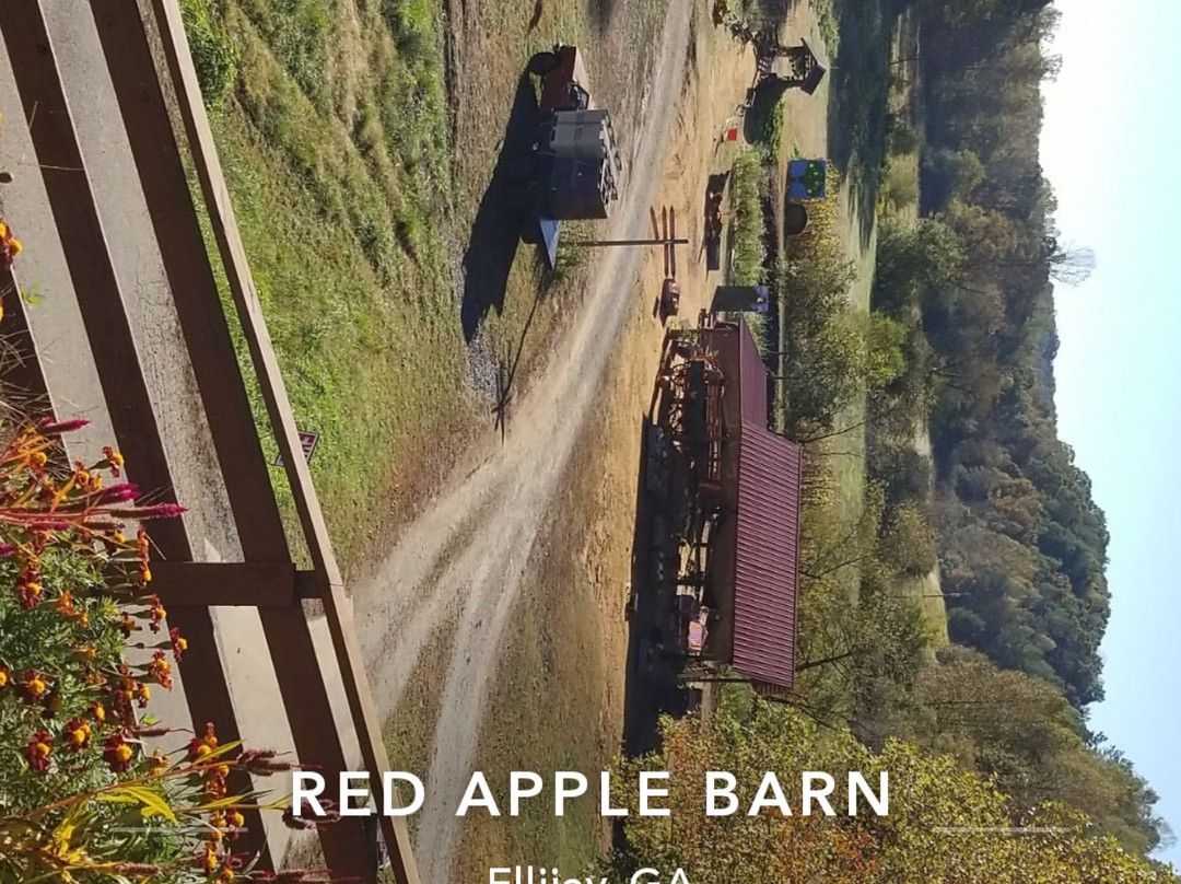 Red Apple Barn景点图片