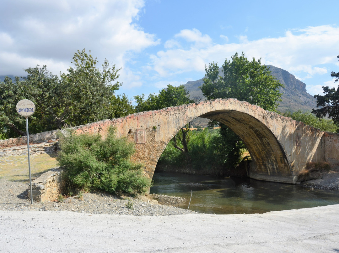 Venician Bridge-Agios Vasilios必去景点