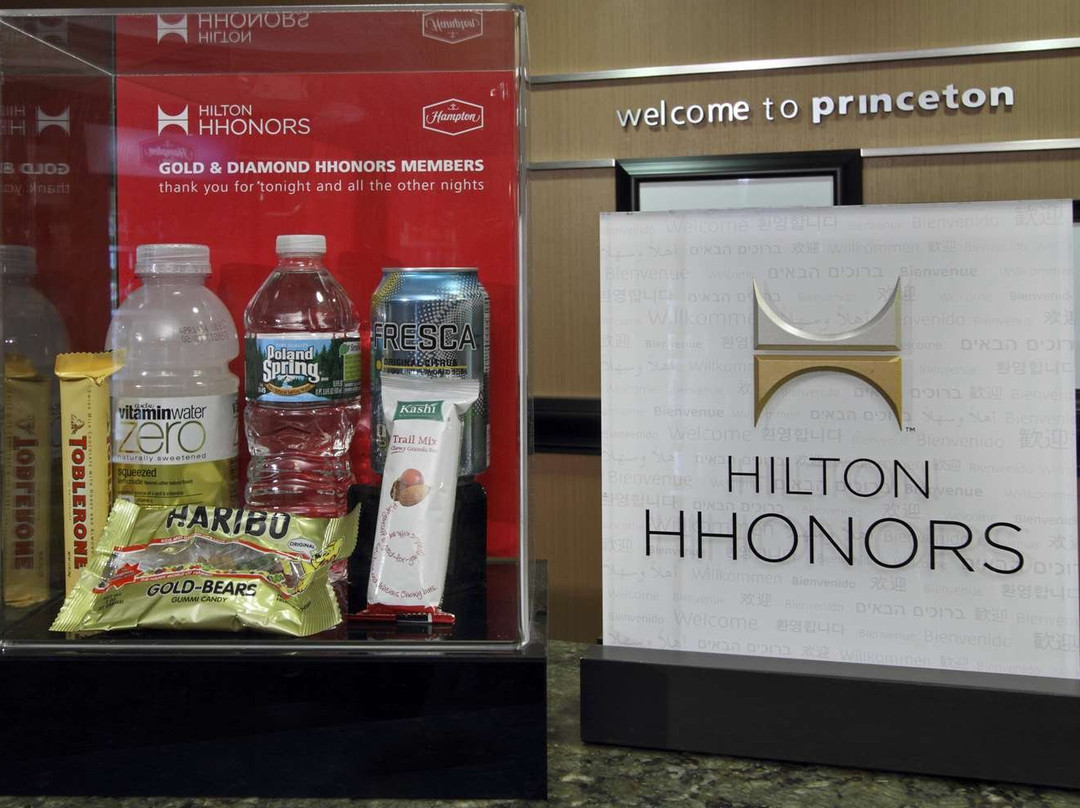 汉普顿普林斯顿酒店主图