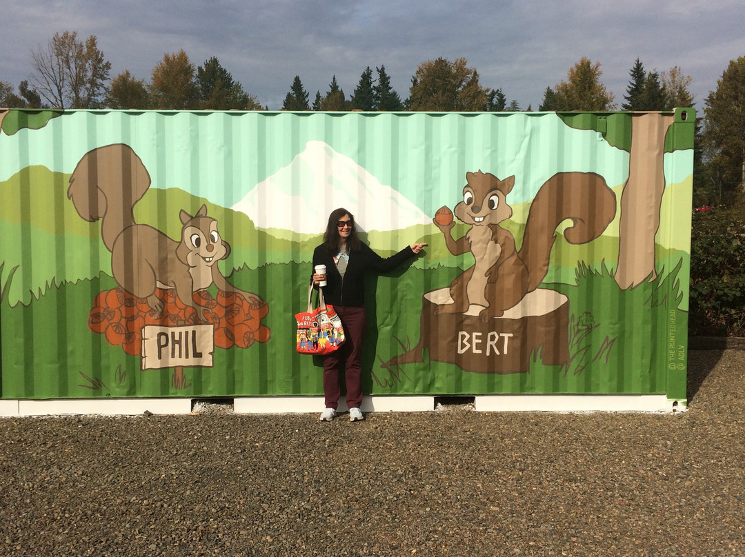 Pacific Hazelnut Candy Factory-Aurora必去景点