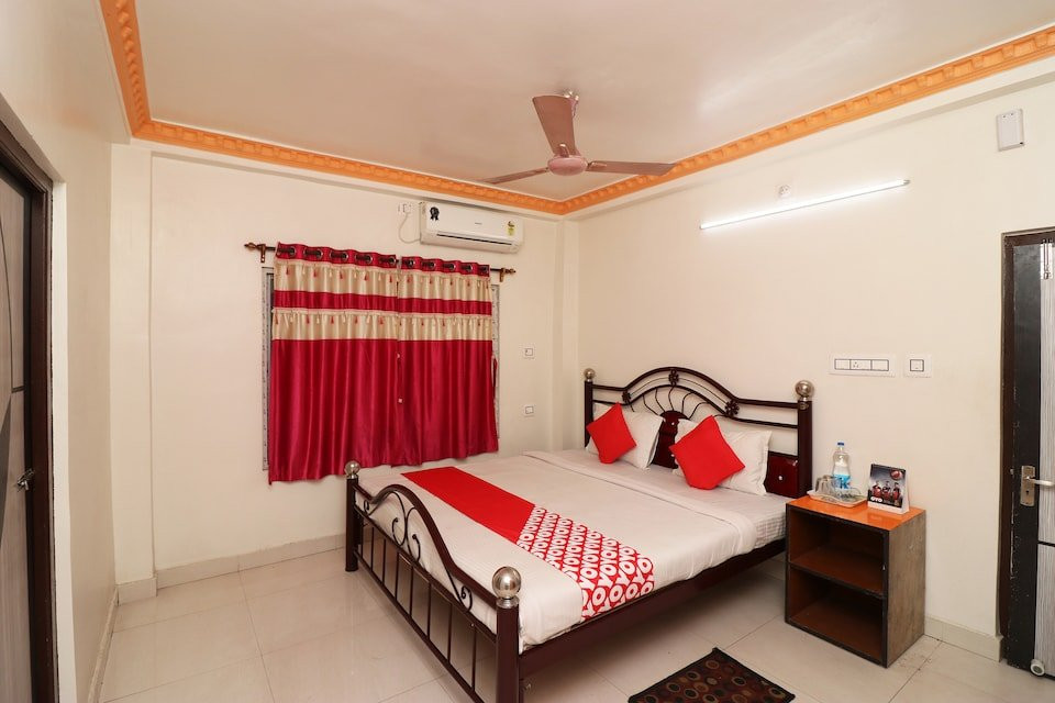 OYO 33393 hotel shantiniketan主图