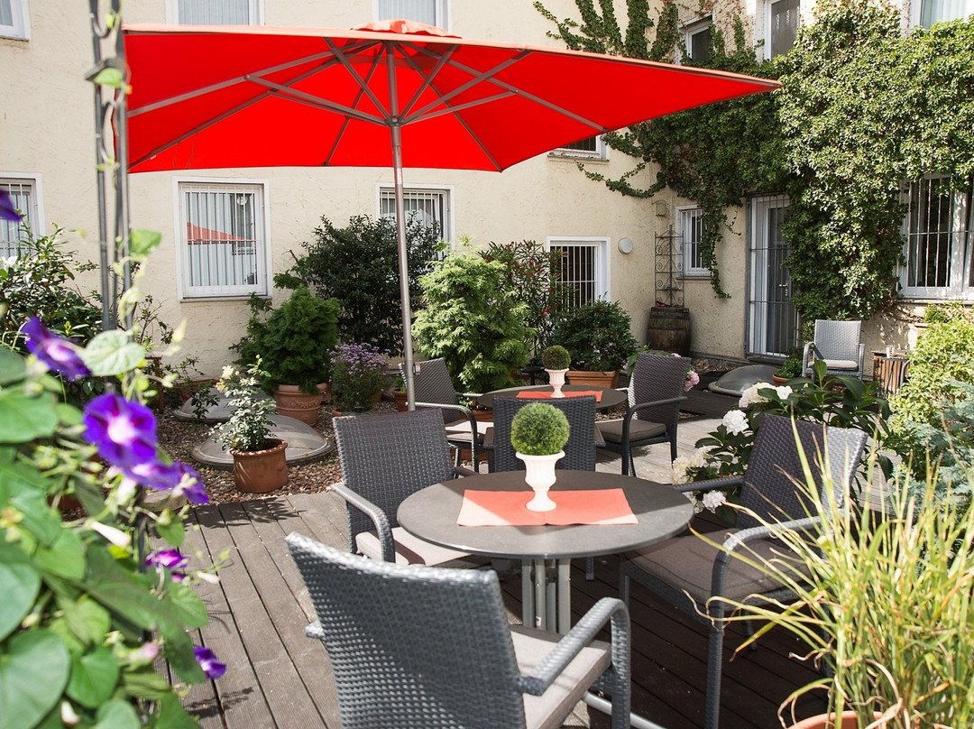 舒适加尼酒店主图