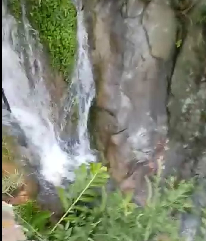 La Calera旅游景点-El Chorrito