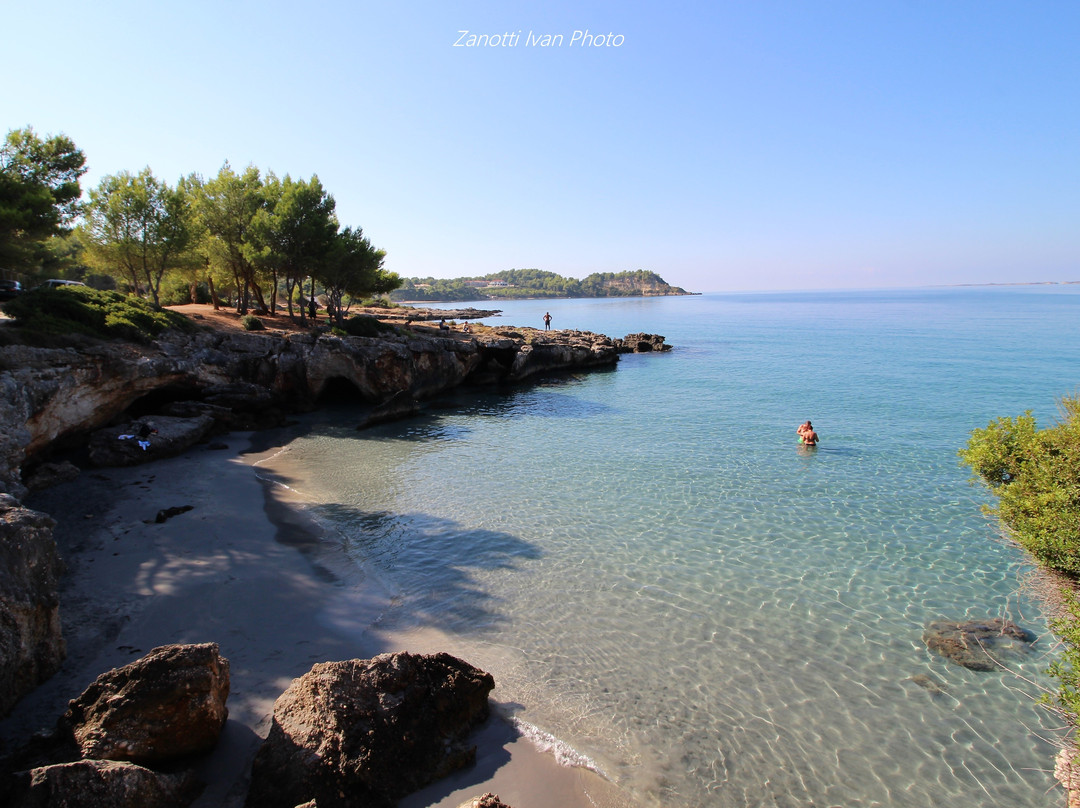 Small beach-阿尔戈斯托利翁必去景点