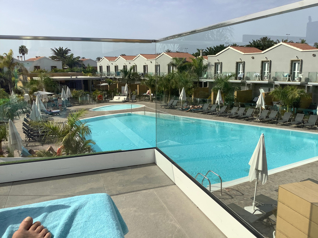 Hotel Livvo Los Calderones主图