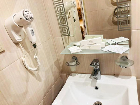 Guest House Crystall主图