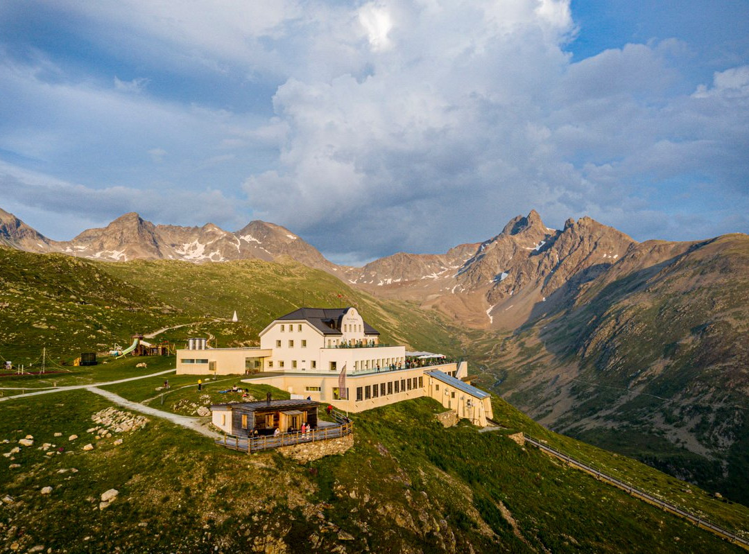 恩加丁地区和圣莫里兹旅游攻略图片