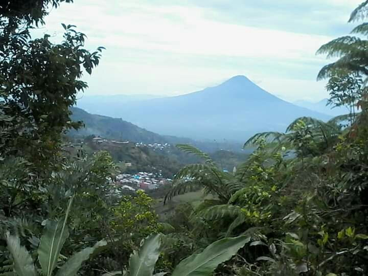 马哈武火山景点图片