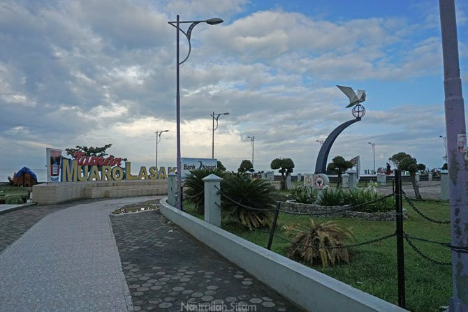 Muaro Lasak Beach-巴东必去景点