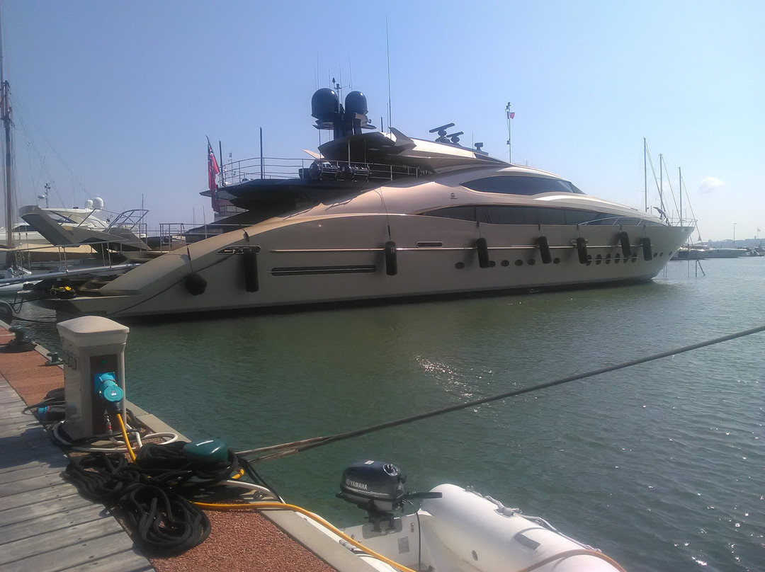 Marines De Cogolin-Cogolin必去景点