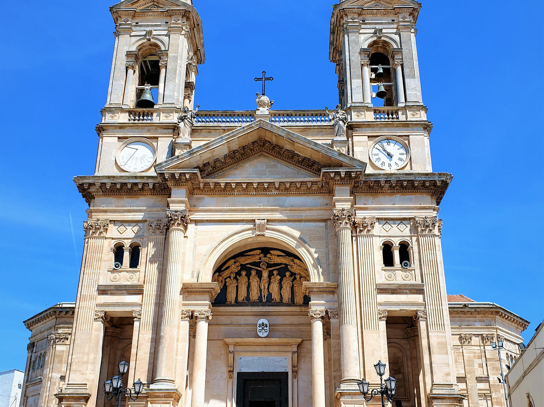 Parrocchia Santuario  Basilica S.S. Cosma E Damiano景点图片
