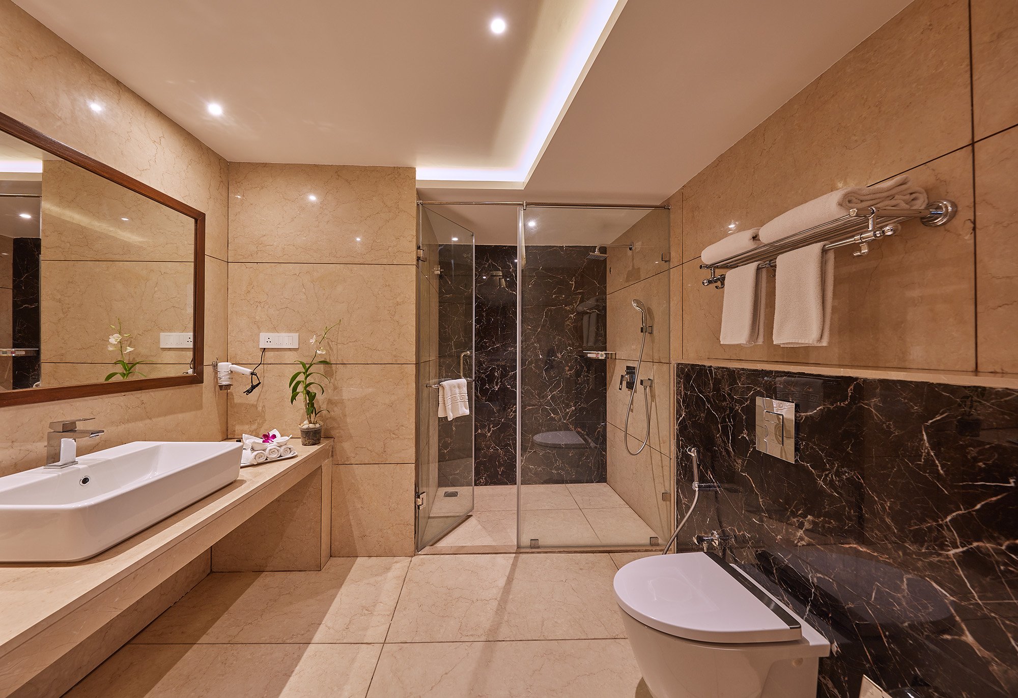 Shivas Galaxy Hotel-浴室