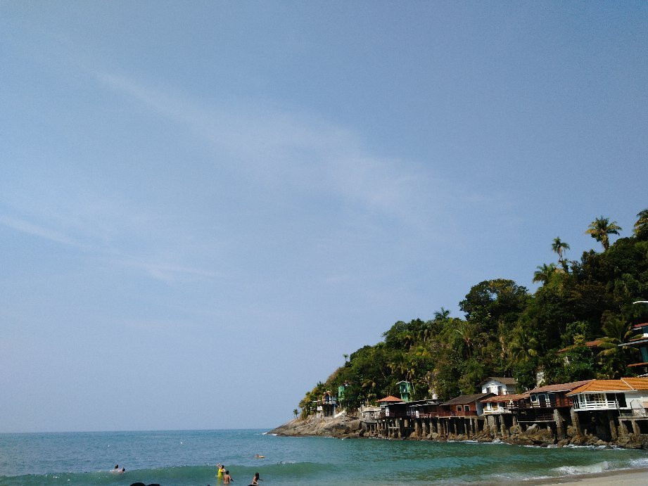 Praia do Éden-瓜鲁雅必去景点