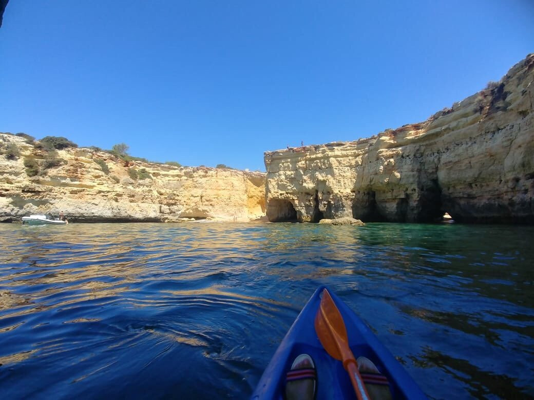 Praia da Cova Redonda景点图片