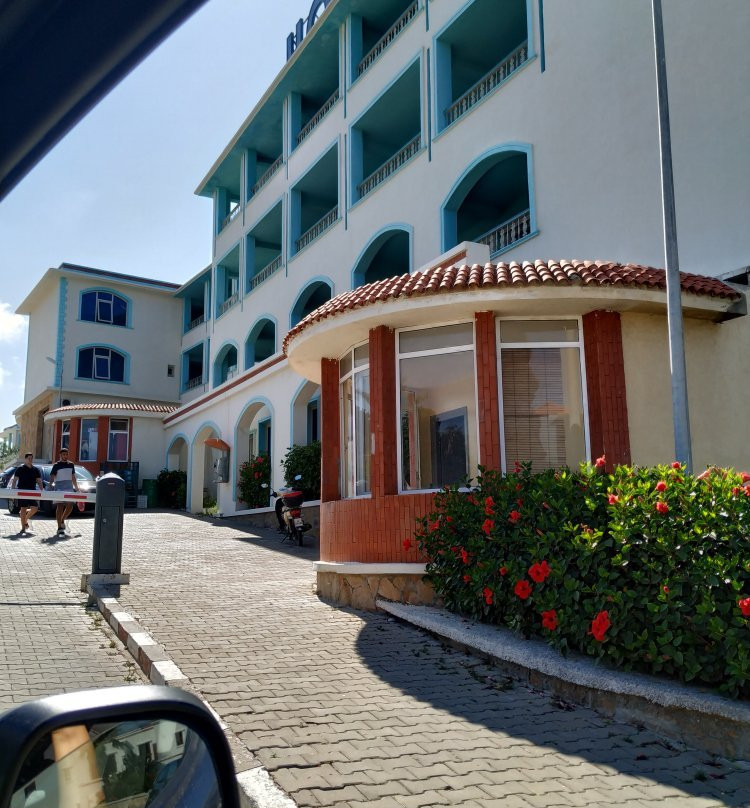 扎伊尔夫塔里发海滩酒店主图