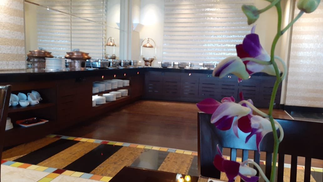 Millennium Hotel and Convention Centre Kuwait-餐饮
