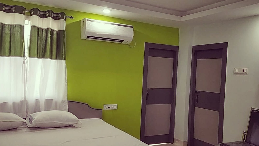 Puja International Hotel