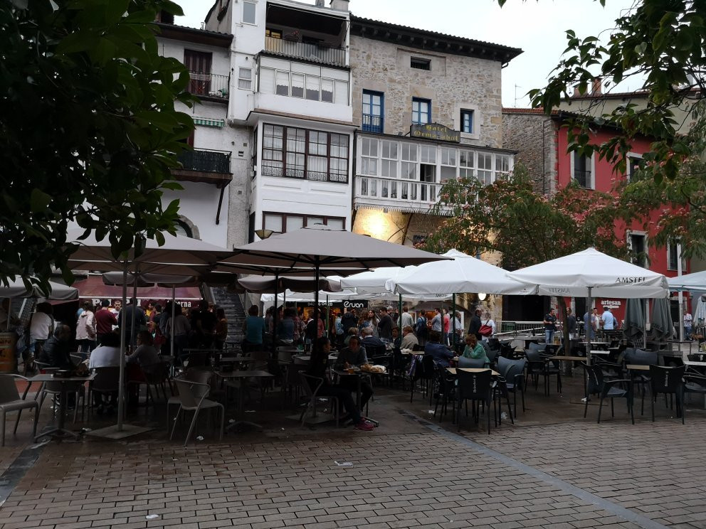 欧玛嘉宝酒店主图