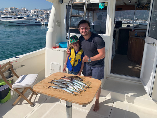 Red Tide Charter-巴努斯港必去景点