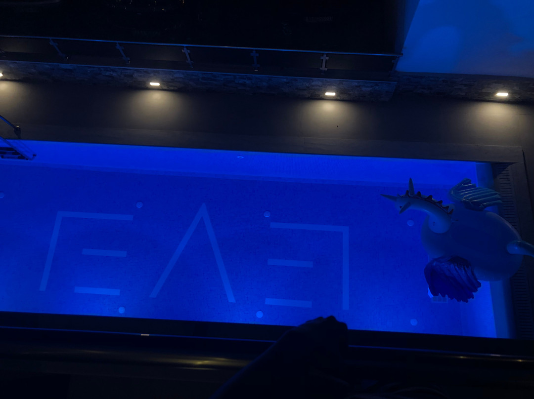 Sea Level Hotel