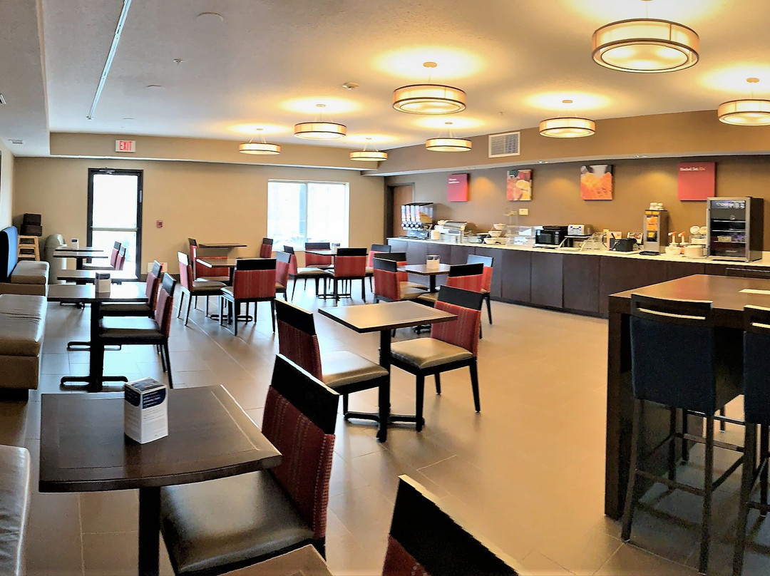 Comfort Suites Auburn Near I-69主图