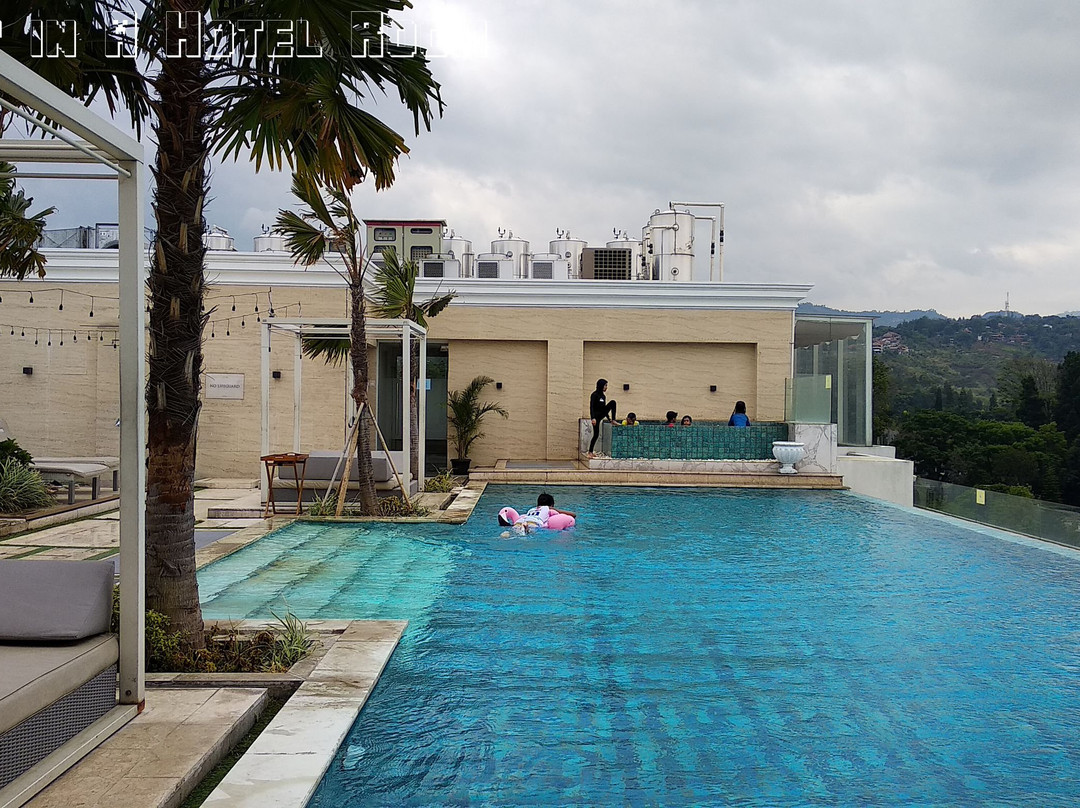 Art Deco Luxury Hotel & Residence主图