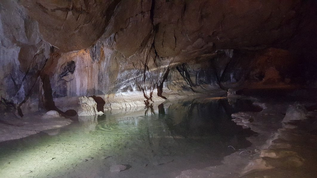 Grotte de Lombrives景点图片