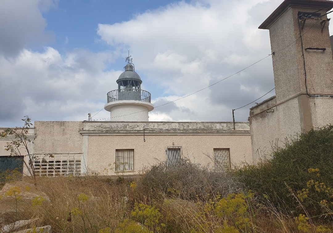 Faro de Portman景点图片