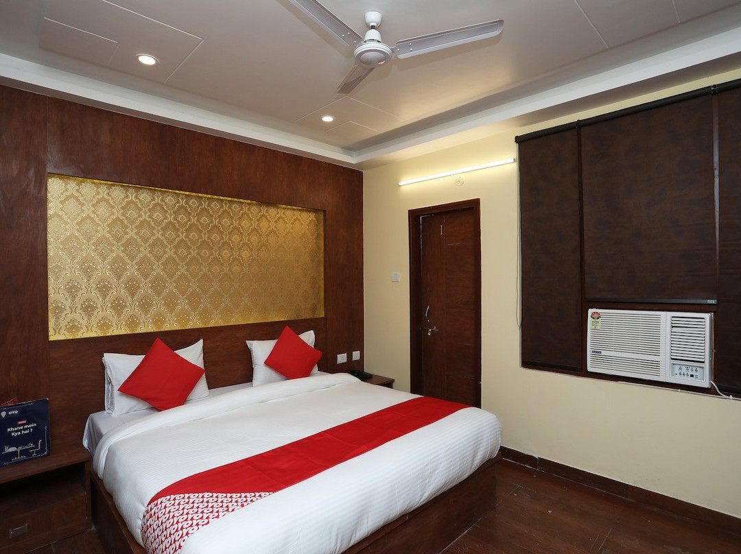 OYO 23616 Hotel Ss主图