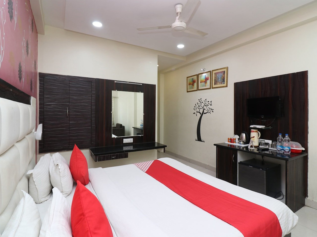 OYO 2422 Hotel Ashoka主图