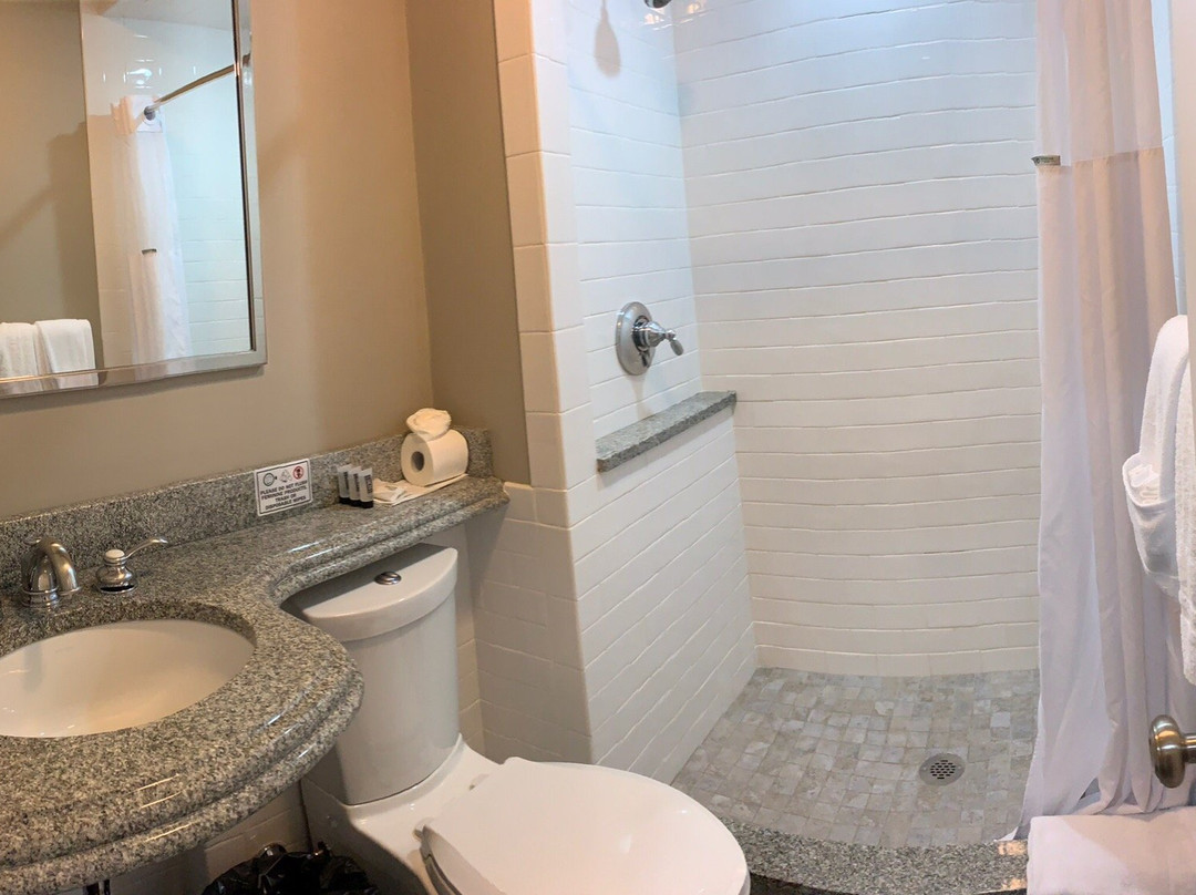 朗伍德酒店主图