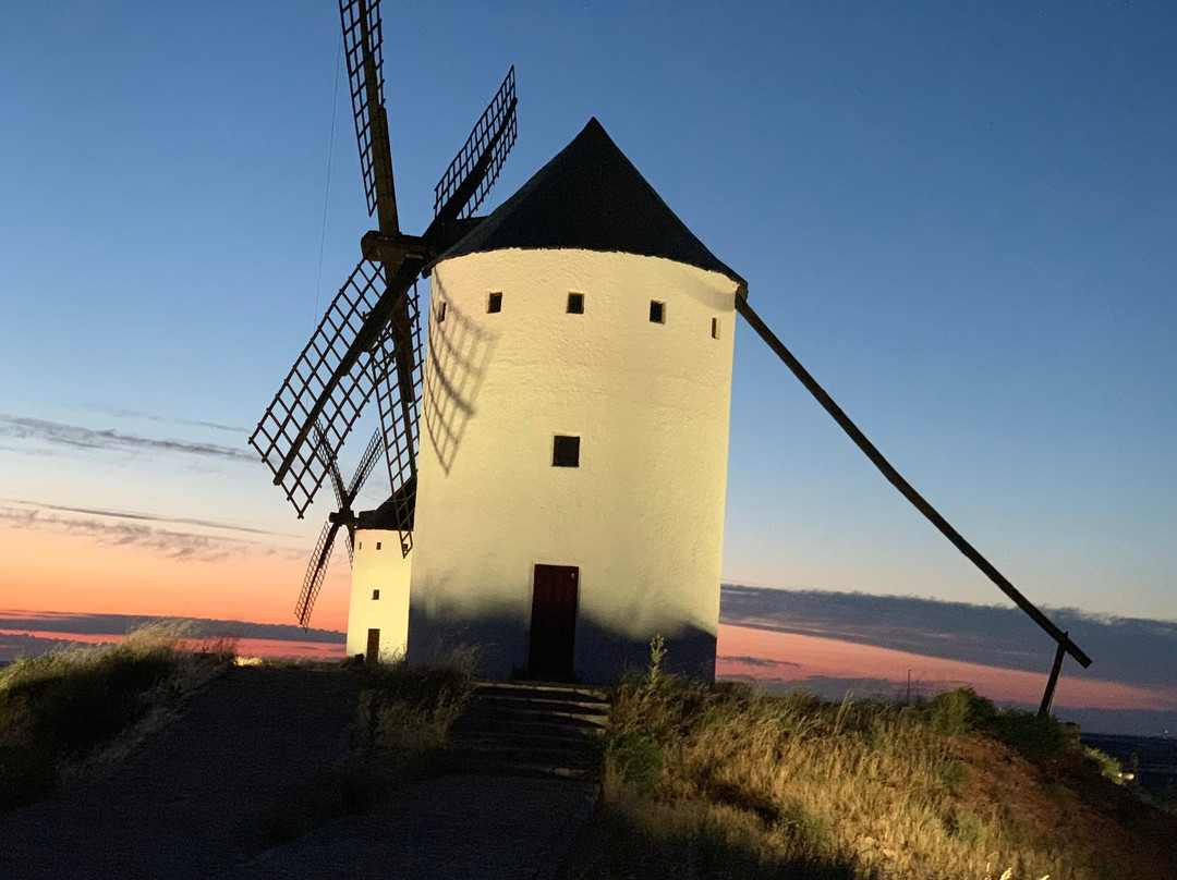 Plaza Pozo Hondo-Campo de Criptana必去景点