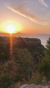 Oinoxoos House-雷斯蒙必去景点