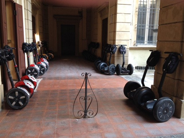 CSTRents - Bologna Segway PT Authorized Tour景点图片