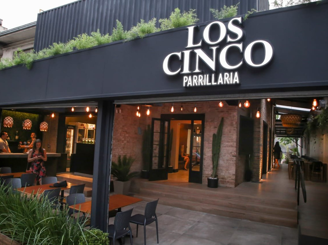 Los Cinco Parrillaria