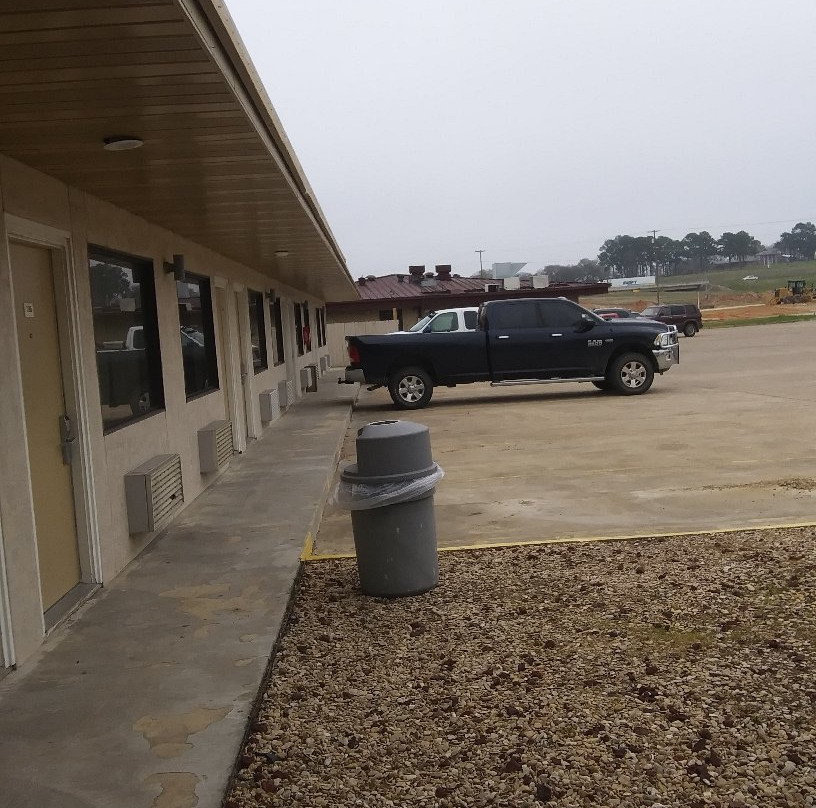 Super 8 by Wyndham Buffalo主图