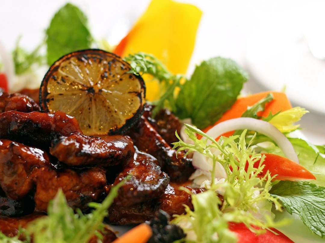 朱拜勒珊瑚湾酒店主图