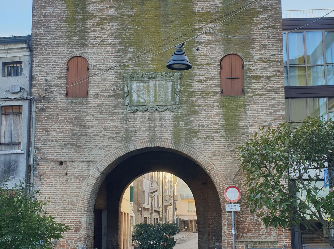 Porta San Bortolo-罗维戈必去景点