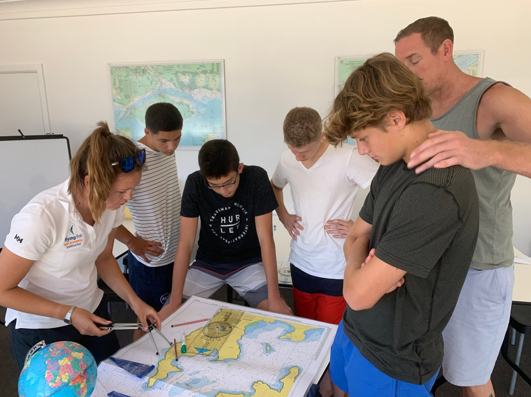 Flying Fish Sailing-莫斯曼必去景点