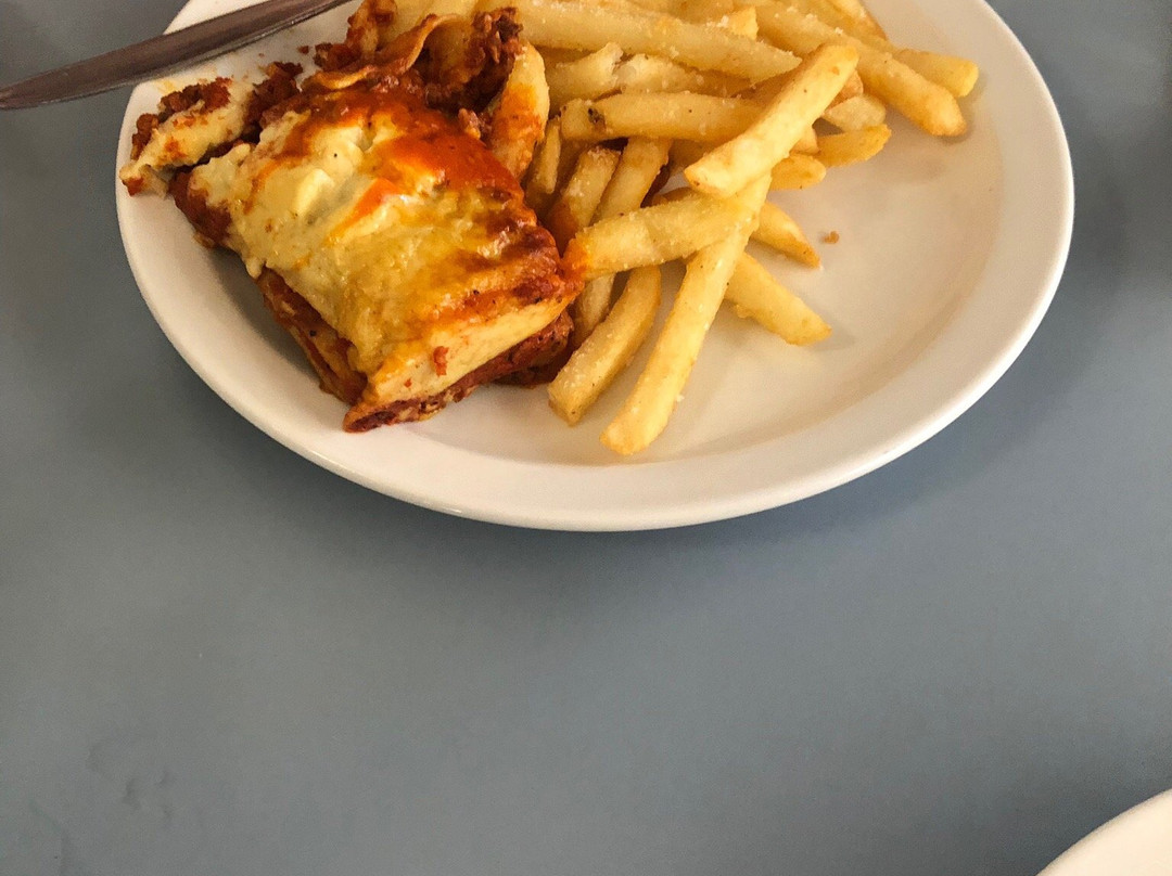 The White Lion Hotel主图