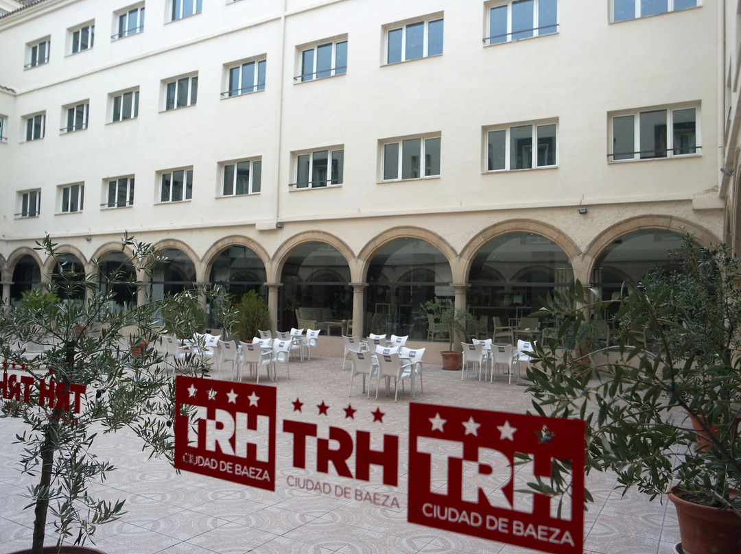 TRH巴伊萨酒店主图